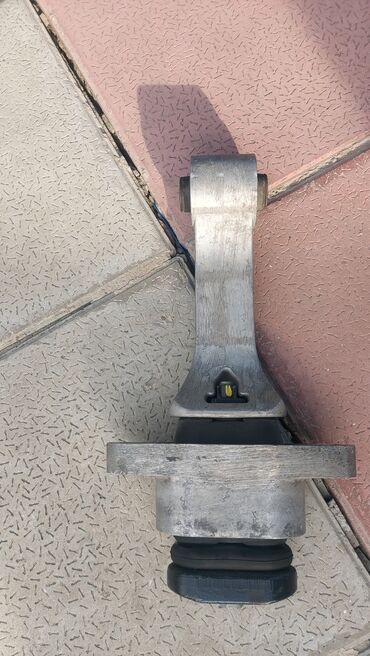 Digər xodovoy detalları: Kia carnival 2015 .2019 mator padusqasi sol teref brde karobka — 8