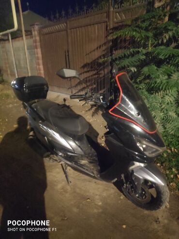 скутер мапед: Продаю скутера Макси хорошем состояни едет без нарекании нет лишних