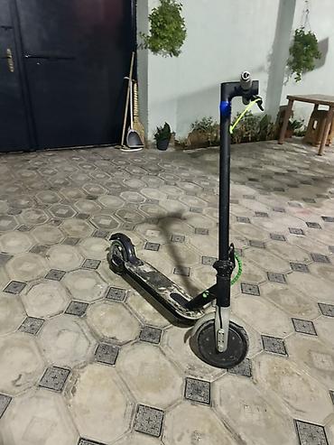 electric guitar: İşlənmiş Elektrik samokat 7", 251 - 350 Vt, 26 - 35 km/s, Ünvandan götürmə — 1