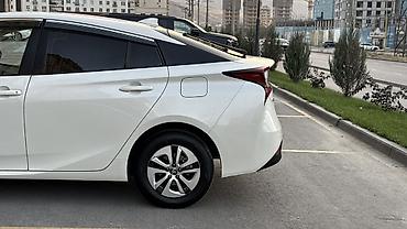 prius 2019: Toyota Prius: 2019 г., 1.8 л, Вариатор, Гибрид, Хэтчбэк — 2