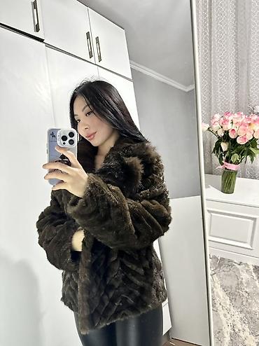 Шубы: Шуба, Короткая модель, С капюшоном, S, M, L — 9