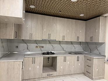 Digər mebel: Mətbəx mebeli dəsti – L formalı, açıq ağac teksturalı fasadlar və — 2