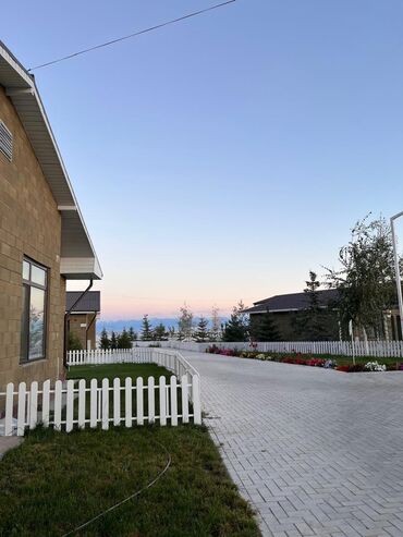 отдых на иссык куле частный сектор: Коттедж, PALM VIP ЦО Palm Beach, Чок-Тал, Детская площадка, Парковка, стоянка, Охраняемая территория