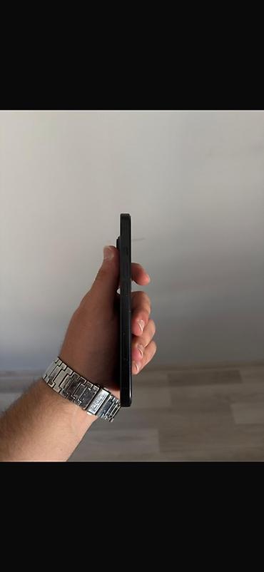 Apple iPhone: IPhone 16, 128 GB, Qara, Simsiz şarj — 6