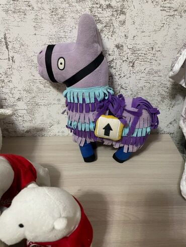 Oyuncaqlar: Мягкие игрушки Микки и гуффи продаю только вместе за 15 манат (без — 7