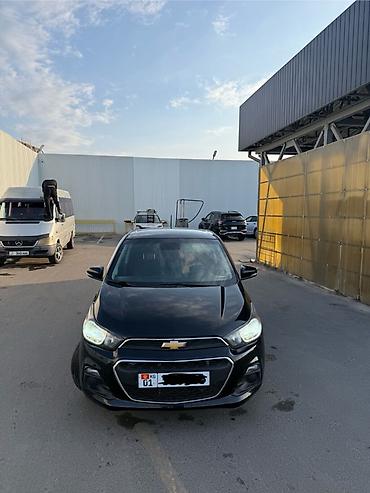 Chevrolet Spark: 2017 г., 1 л, Автомат, Бензин, Хэтчбэк