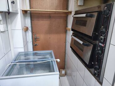 Restoran, kafelər: Nərimanovda montində yol kənarı,1 sot həyət sahəsi sahəsi 70 kv/m — 10