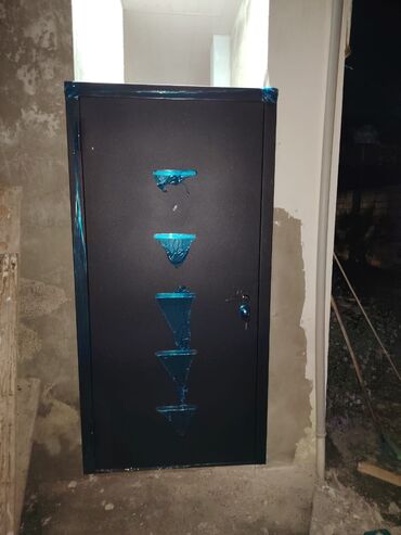 Giriş qapıları: Mənzil üçün Yeni Giriş qapısı Çərçivə ilə, Zəmanətli, Ödənişli çatdırılma, Rayonlara çatdırılma, Pulsuz çatdırılma — 14