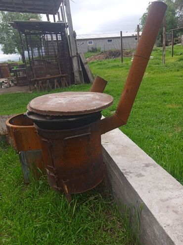 Дом и сад: Продаю тулга и печка на джайлоо в хорошем состоянии село Юрьевка ысык
