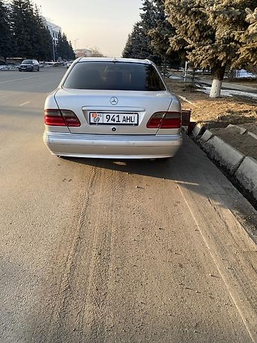 Mercedes-Benz: Mercedes-Benz E-Class: 2001 г., 3.2 л, Автомат, Бензин, Седан — 4