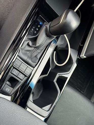 camry 55 exclusive: Toyota Camry: 2025 г., 2.5 л, Гибрид, Седан — 10
