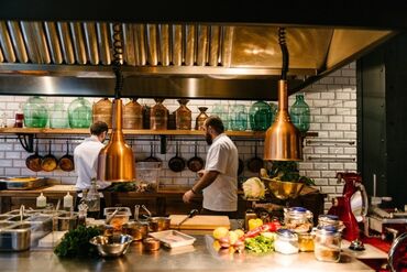 оборудования для столовой: **Ассаламу алейкум, уважаемые владельцы кафе и ресторанов!** Меня