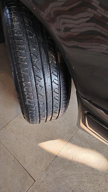 Mercedes-Benz: Mercedes-Benz E 260: 2.4 l | 1998 il Sedan — 8