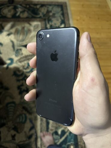 Apple iPhone: IPhone 7, Qara, Barmaq izi — 1
