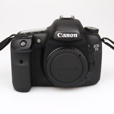 canon профессиональный фотоаппарат: Canon 7D yeniden secilmir tam ideal body+100manat deyerinde CF