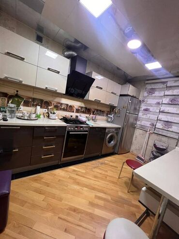 Köhnə tikili: Bakı, 3 otaqlı, Köhnə tikili, m. Qara Qarayev, 81 kv. m — 6