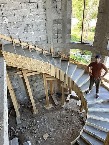 plant beton: Бетонная лестница Для дома, Форма лестницы: Винтовая — 2