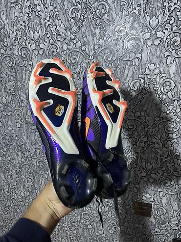 narda paketlər: Məhsul: Futbol butsası (qazon üçün) - Model: Nike (logolu), sürət və — 2