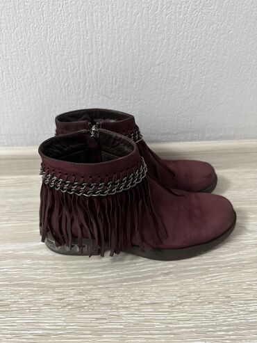 Другая женская обувь: Ботинки из замши деми, очень легкие и удобные, производство Турция