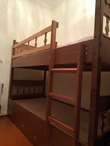 Детские двухъярусные кровати: Для девочки и мальчика, Без матраса, С выдвижными ящиками