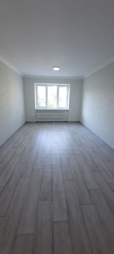 ищу квартиру район кудайберген: 1 бөлмө, 19 кв. м, Жатакана жана мейманкана түрүндө, 2 кабат, Косметикалык ремонт