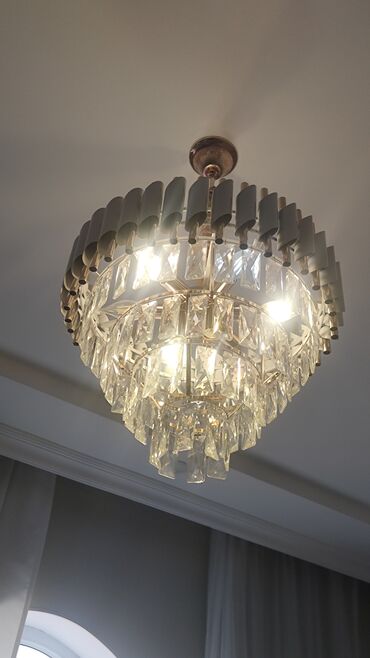 Çilçıraqlar: Çılçıraq, 8 lampa, Xrustal