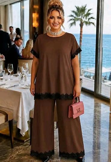 jasmil helanke: Damski komplet tunika i široke pantalone sa čipkanim detaljima. - — 3