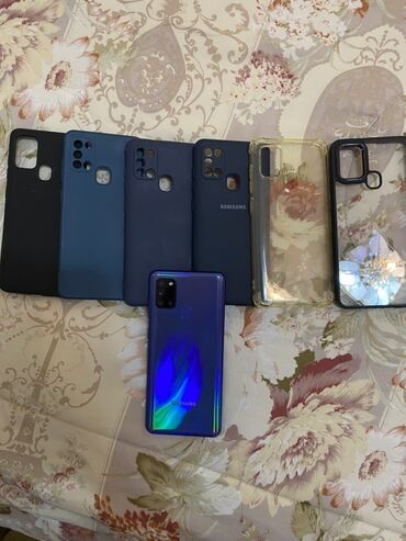 Браслеты: Samsung smartfon və müxtəlif qoruyucu örtüklər (keyslər) dəsti