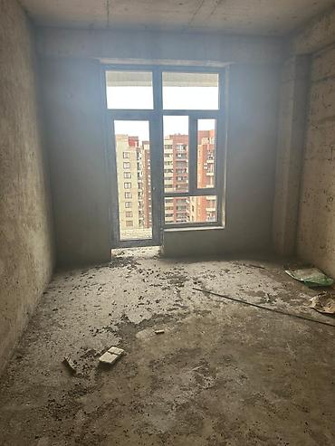 17 ci mikrorayon: 3 otaqlı, Yeni tikili, 143 kv. m — 10