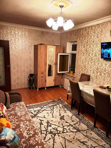 Köhnə tikili: Bakı, Yeni Günəşli Massiv D, 1 otaqlı, Köhnə tikili, 40 kv. m — 2