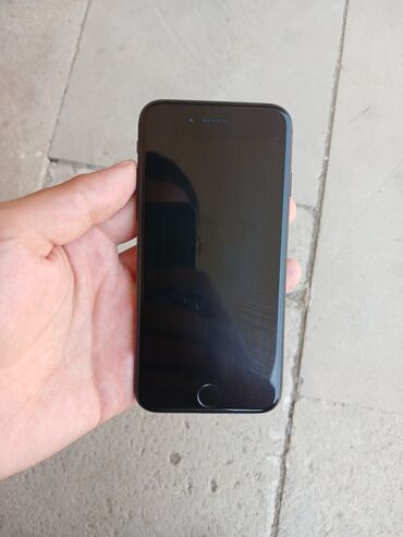 iphone 7 jet black: IPhone 7, 32 GB, Qara, Barmaq izi