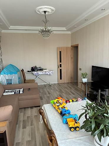 2 ci mikrorayon: 2 otaqlı, 85 kv. m — 9