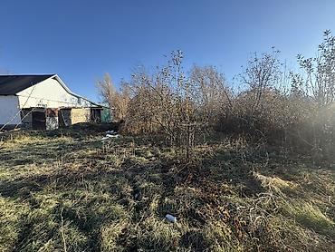 участок 4 соток: Продаётся дом в г.Орловка Кеминский район, участок 6 соток на красной — 7