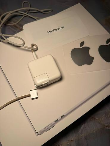 macbook pro m3 pro: Apple MacBook Air 13.6" (M2) – Silver . İdeal vəziyyətdə Apple Macbook — 6
