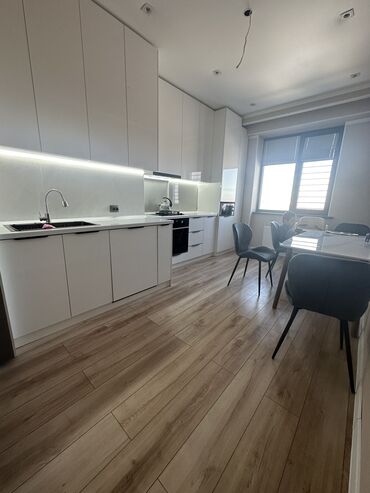 квартира бишкек продаю: 2 комнаты, 74 м², Элитка, 12 этаж, Евроремонт