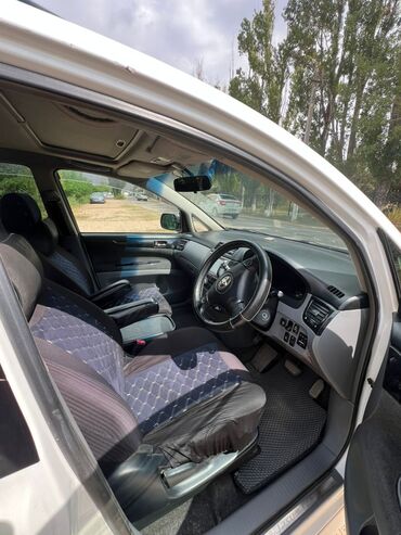 дом на колесах авто: Toyota Ipsum: 2002 г., 2.4 л, Автомат, Газ, Универсал
