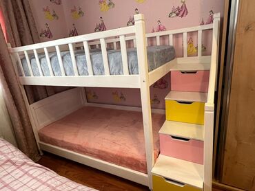 ortopedik dosekler: Oğlan və qız üçün, İşlənmiş, Çarpayı, Matras ilə, Siyirməli, Taxta