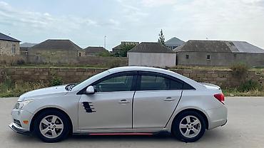 Chevrolet: Chevrolet Cruze: 1.4 l | 2014 il 250250 km Sedan — 4