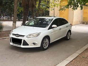 ford focus 2000: Ford Focus: 1.5 l | 2013 il 142523 km Sedan — 2