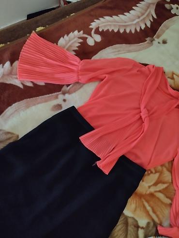 obuca bata: Elegantna kombinacija bluza + suknja - Gornji deo: moderna bluza u — 4