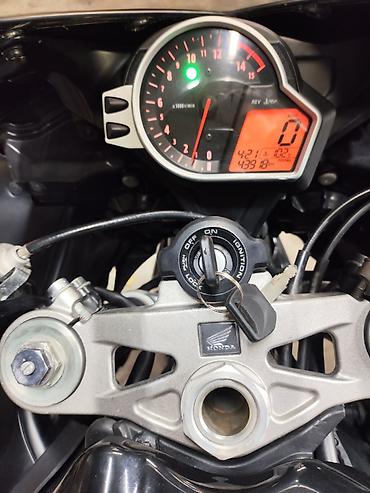 Мототехника: Спортивный мотоцикл Honda CBR1000RR Fireblade (литр), в полночерном — 6