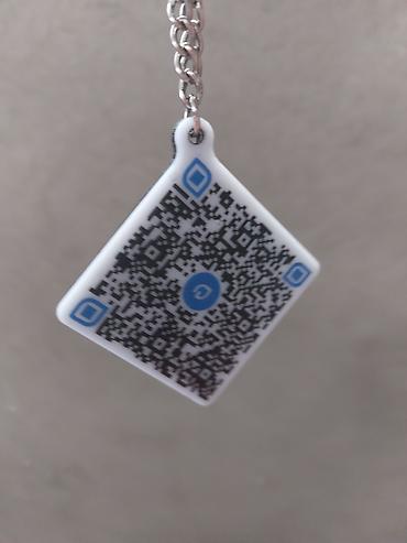 nfc метка купить: Брелок-метка с QR‑кодом для ключей/сумок/рюкзака. Особенности: - — 2
