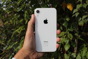 Apple iPhone: IPhone Xr, Б/у, 128 ГБ, Белый, Зарядное устройство, Чехол, 80 %