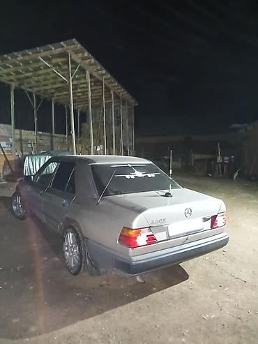 Mercedes-Benz: Mercedes-Benz W124: 1987 г., Седан — 4