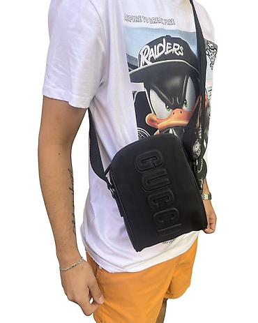 Torbe: Muška torbica za preko ramena/struka (crossbody/waist bag)
3300
Din — 19