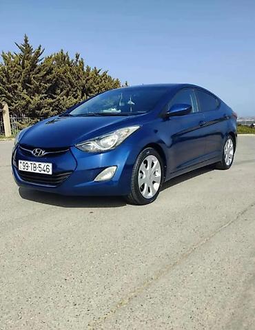 spoiler elantra 2017: Hyundai Elantra sedan (MD/5-ci nəsil), göy rəng. - Kuzov: 4 qapılı — 9