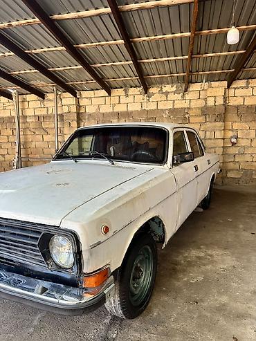 QAZ: QAZ 24 Volga: 2.4 l | 1989 il 195000 km Sedan — 2