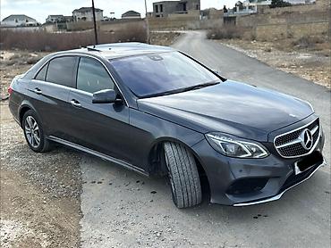 2015: Mercedes-Benz E-Class: 2.2 l | 2015 il Sedan — 4