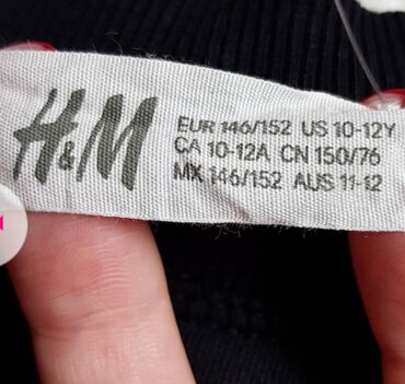 dukserica: H&M, S (EU 36), bоја - Crna