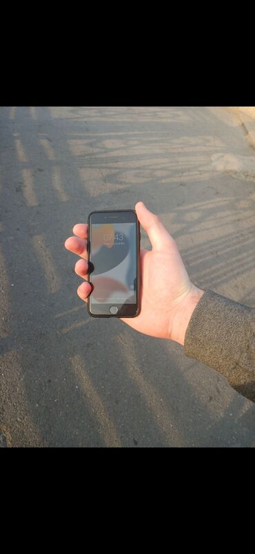 ayfon 17: IPhone 7, 32 ГБ, Черный, Отпечаток пальца, Face ID
